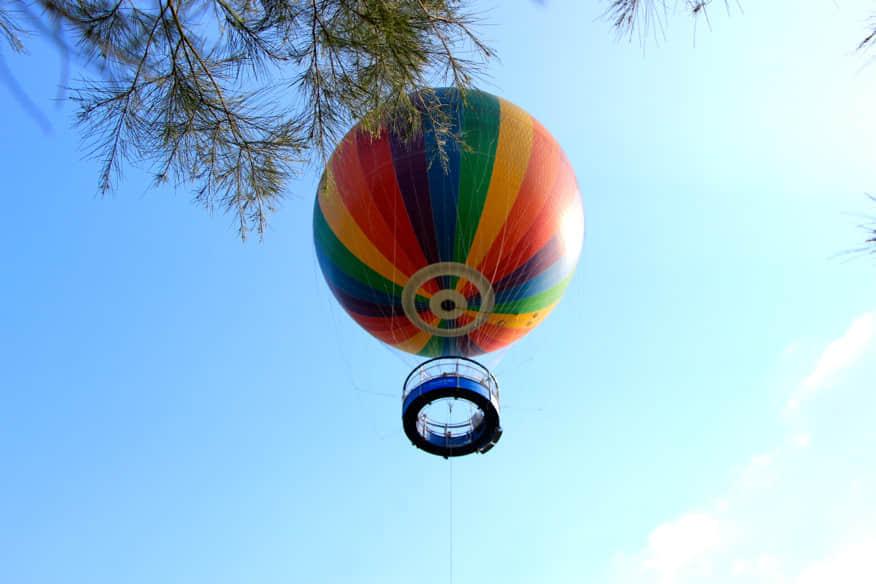 七彩氦氣球